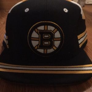 Bruins flat rim baseball hat!  GO BLACK & GOLD